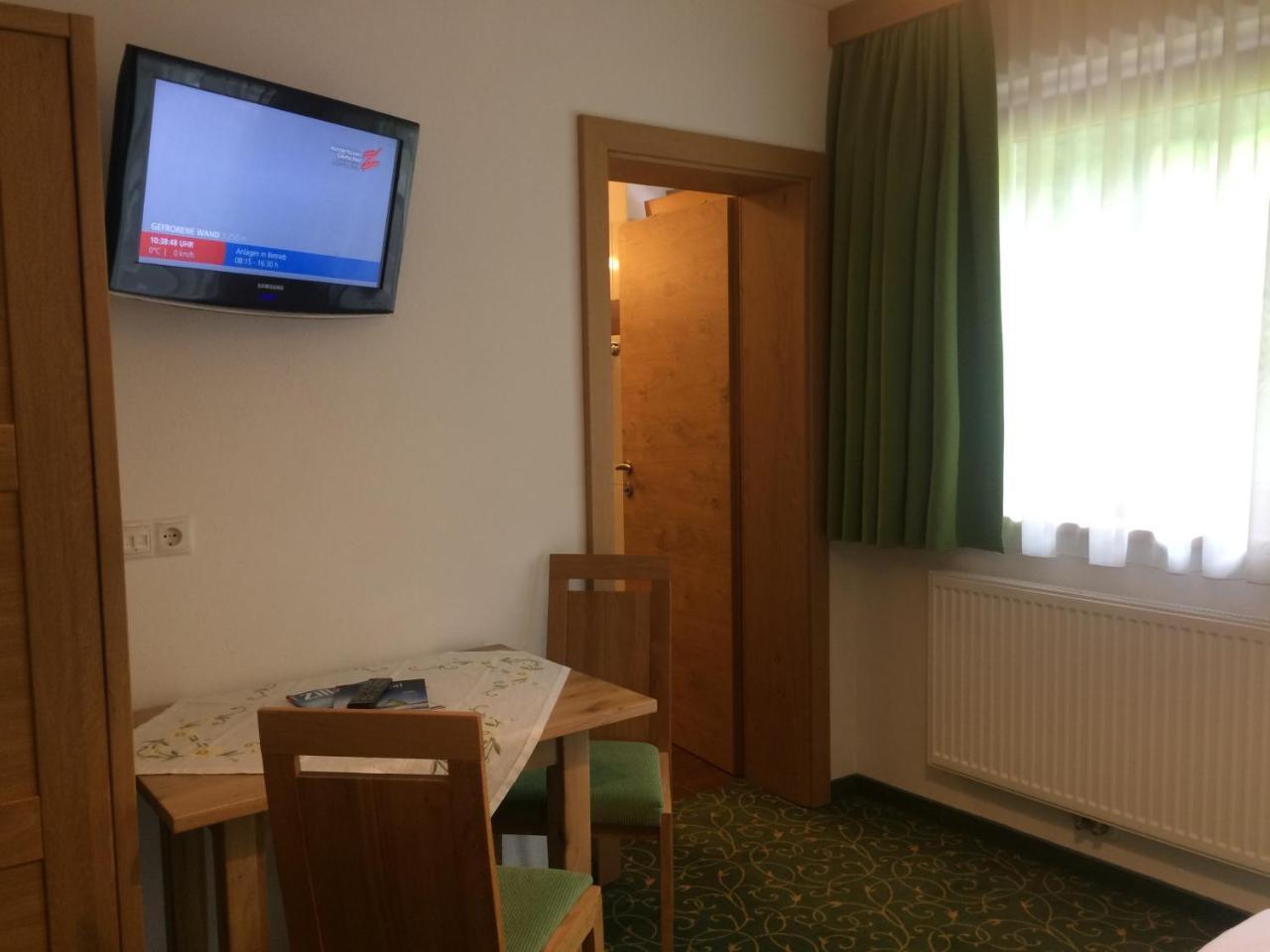 Jenneweinhof Hotel Tux Kültér fotó